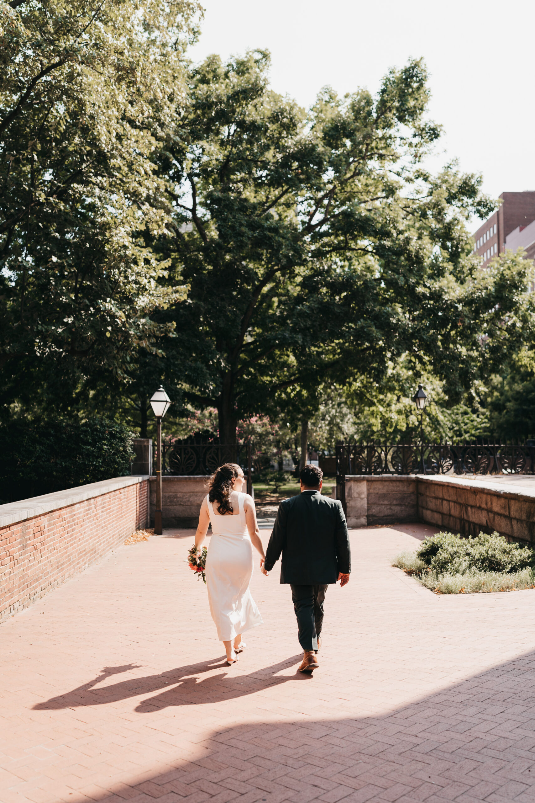 Philadelphia elopement photos at Second Bank of the United States